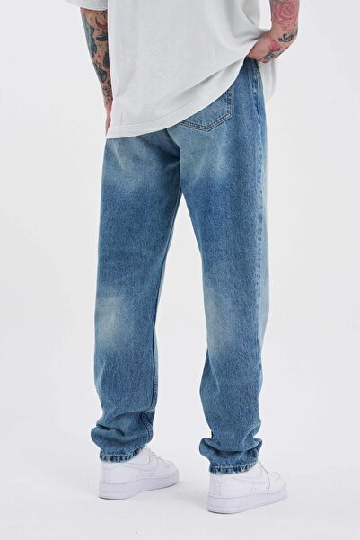 Machinist Men's Blue Jeans - Old Still Model