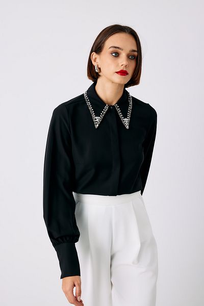 Sateen Black Collar Embroidered Shirt