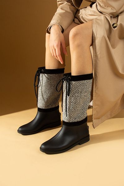Pembe Potin Women's Black and White New Season Waterproof Style Rain Boots