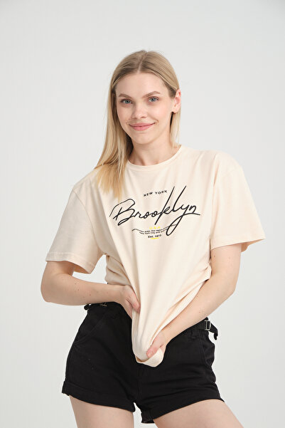 Superlife Γυναικείο μπλουζάκι με λαιμόκοψη Oversize SPR24TSk110