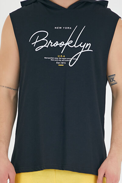 Superlife Ανδρικό μπλουζάκι με κουκούλα Superlife με κανονική εφαρμογή Spr22ts118