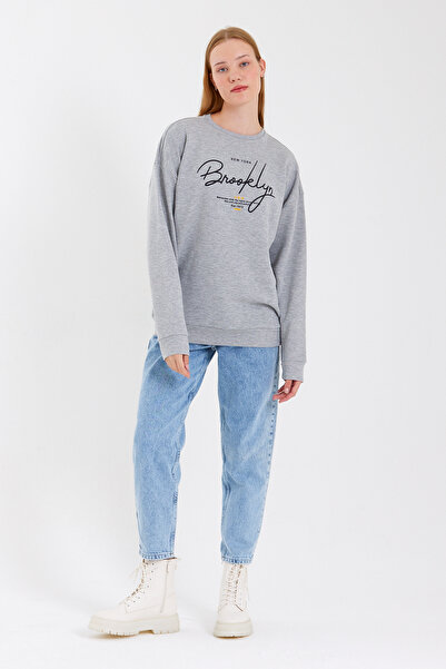 Superlife Γυναικείο φούτερ με λαιμόκοψη Superlife Regular Fit με χειρόγραφο γράμμα Brooklyn SPR23SWK331