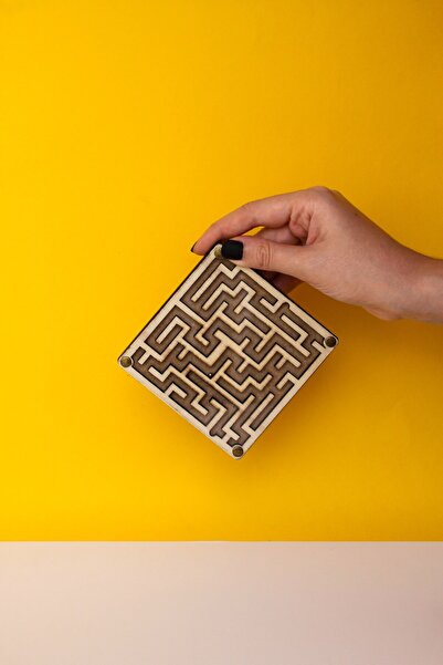 Store Wooden Maze Game - Montessori Educational Natural Wooden Toy - Brain Teaser and Balance Game - No: 2