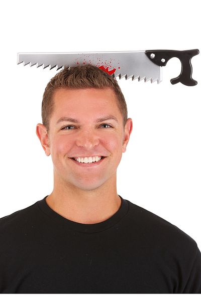 CEKAVE Halloween Bloody Saw Joke Crown Studded on the Head (4767)