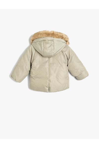 Koton Pufferjacke mit Kapuze und Felldetails und Taschen