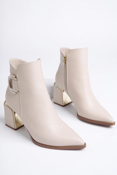 MUGGO Qadra Garantili Sivri Burun Kalın Topuklu Toka Detaylı Fermuarlı Kadın Bot