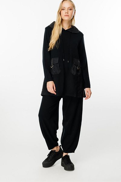 Ghisa Black Knitwear Tunic and Trousers Set - Pocket Detail