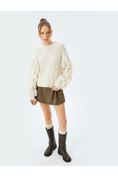 Koton Tassel Detail Crew Neck Long Sleeve Textured Knitwear Sweater