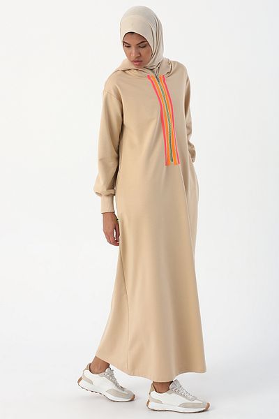 ALLDAY Bej01 Neonstreifen-Kleid mit Kapuze