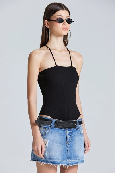 World Fashion Trends WFT2555 Sırtı Çapraz Siyah Askılı Bodysuit