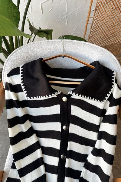 Poliyance Chen Black Cardigan