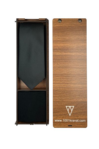 1001 Kravat Men's Gift Set with Wooden Box Classic Black Tie and Socks