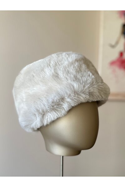 Amor Center Women's Faux Fur Hat Trend Plush Vegan Heart Hat