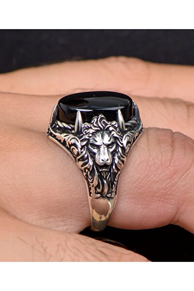 Prestige Aslan Figürlü Oniks Taşlı 925 Ayar Gümüş Erkek Yüzüğü