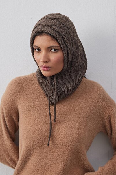 Fahhar Brown Hair Braid - Beanie Design