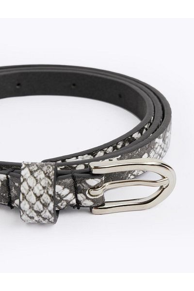Jimmy Key Curea cu model
