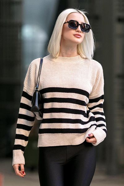 Madmext Pulover cu dungi bej cu gât crew Mg1258