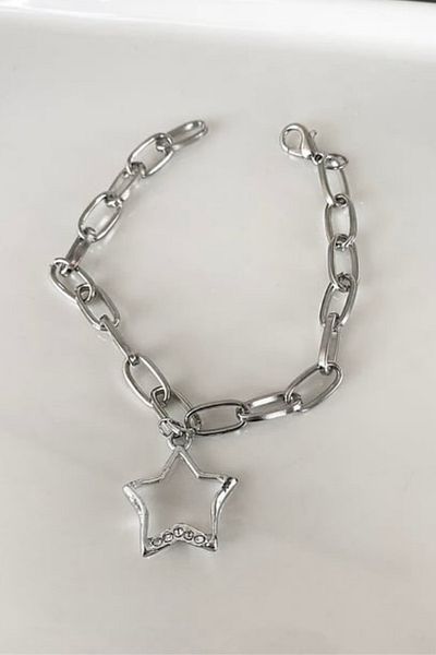 Saint Charmes Silver Color Star Detailed Chain Bracelet