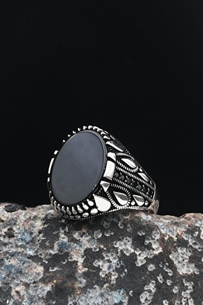 Prestige 925 Ayar Gümüş Erkek Yüzüğü Oniks Taşlı Zirkon Taş Süslemeli 901039