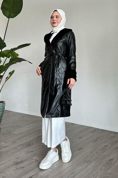 InStyle Μαύρη δερμάτινη καμπαρντίνα με λεπτομέρεια από γούνα