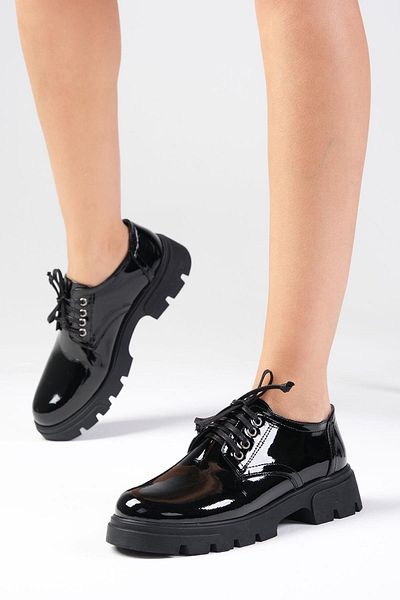 Mio Gusto Olivia Black Color Patent Leather Thick Sole Women's Loafer Shoes