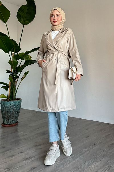 InStyle Trench din piele bej - cu potrivire strânsă și detaliu curea