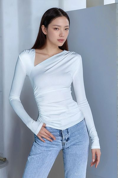 World Fashion Trends Wft2970 Long Sleeve Stretchy Blouse with Gathered Collar and Side