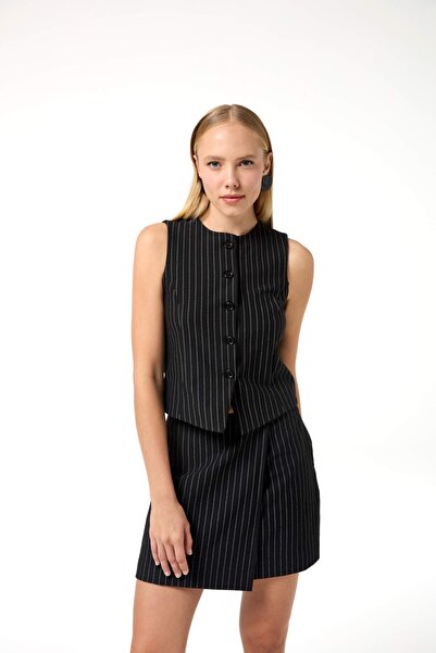 Evermade Crew Neck Buttoned Striped Vest