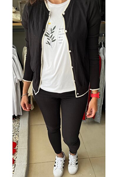 Marka İnci Düğmeli Kolu Yırtmaçlı Kısa Standart İnce Triko Hırka