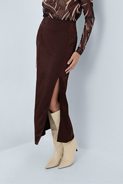 Pilea Fusta din satin cu fante Stella