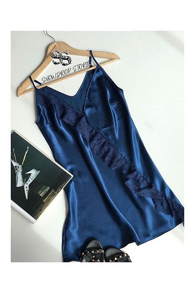 MOONGIRL Cămașă de noapte din tul din satin (culoare bleumarin)