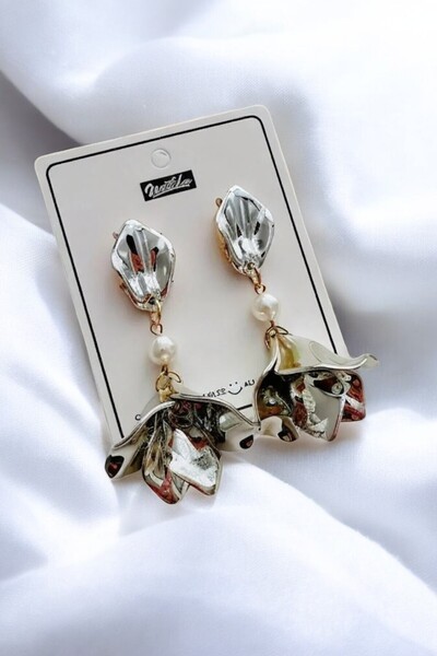 PETEK AKSESUAR Metalize Parlak Yapraklı Küpe 6 Cm.