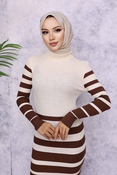 benguen 6041 Rochie maro din tricot cu guler rotit
