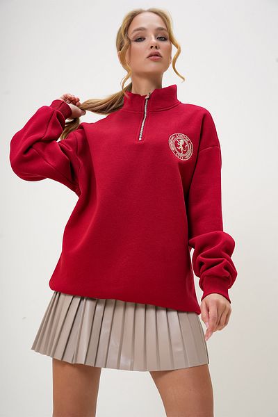 Trend Alaçatı Stili Women's Red Half Turtleneck Front Zip Emblem Winter Three Thread Raised Sweatshirt Alc-X13222