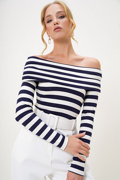 Trend Alaçatı Stili Women's Navy Blue Madonna Collar Striped Lycra Knitted Blouse Alc-X13163