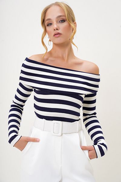 Trend Alaçatı Stili Women's Navy Blue Madonna Collar Striped Lycra Knitted Blouse Alc-X13163