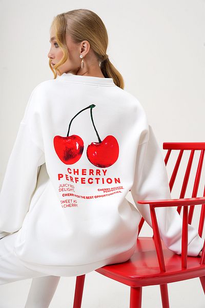 Trend Alaçatı Stili White Cherry Printed Sweatshirt for Women - Crew Neck, 3 Thread, Raster Alc-X13151