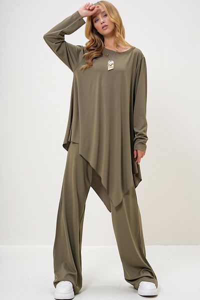 Trend Alaçatı Stili Khakifarbenes Modal-Damenset – Rundhalsausschnitt, asymmetrischer Schnitt, lange Tunika und Hose ALC-X13064