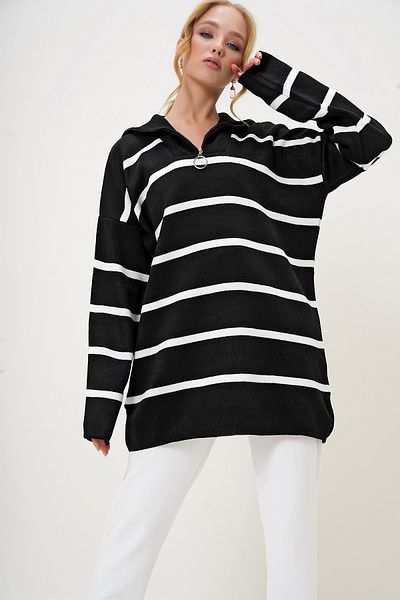 Trend Alaçatı Stili Tunica de tricotaj cu dungi cu fermoar cu gât negru pentru femei ALC-X12985