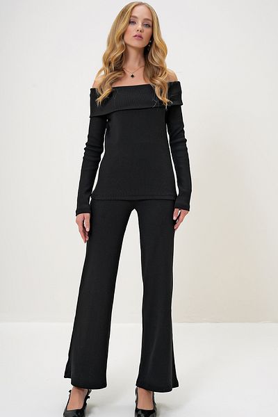 Trend Alaçatı Stili Women's Black Madonna Collar Camisole Blouse and Trousers Set Alc-X13060