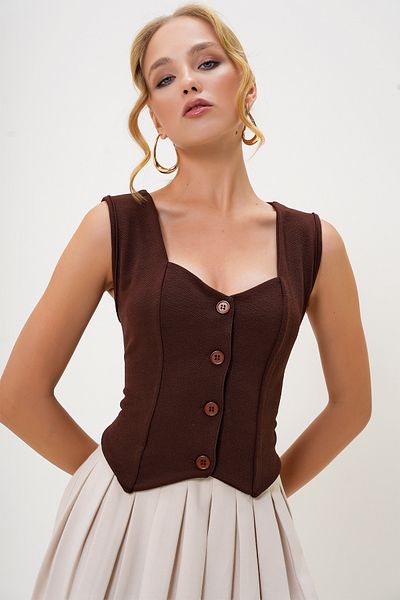 Trend Alaçatı Stili Braune, geknöpfte Crop-Weste mit Herzkragen für Damen ALC-X11053