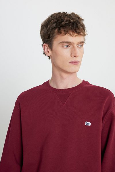 Lee Normale Passform, 100 % Baumwolle, Rundhalsausschnitt, Fleece-Innenseite, weinrotes Sweatshirt