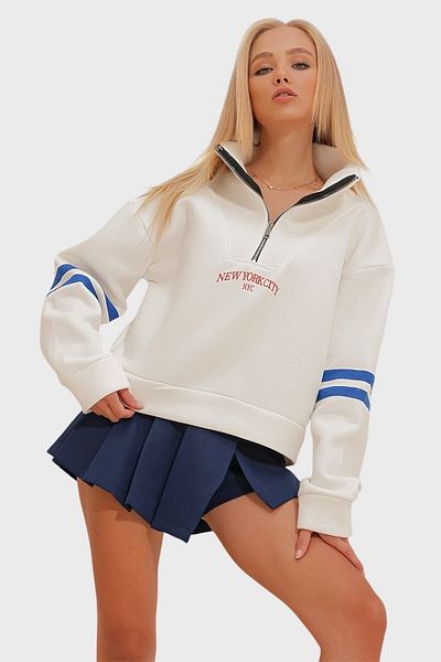 Trend Alaçatı Stili Weißes gestreiftes 3-Faden-Rippen-Sweatshirt mit Reißverschluss für Damen ALC-X10961