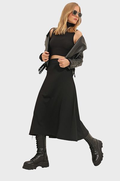 Trend Alaçatı Stili Schwarzer Damenrock mit hoher Taille und elastischer Taille in A-Form in Midi-Länge ALC-X11324