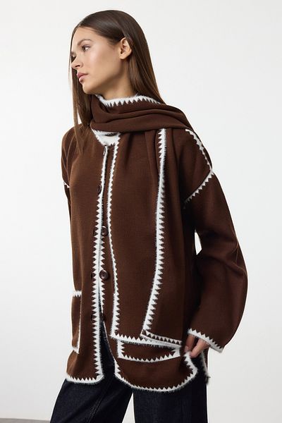 Trendyol Collection Soft Knitwear Cardigan with Wide Fit and Beard Detail - Brown Twoaw25Hi00006