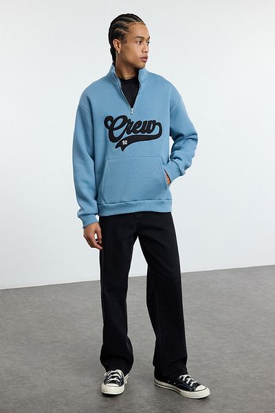 Trendyol Collection Modrá oversize mikina se stojatým límcem – se zipem a vyšívaná Tmnaw25Sw00083