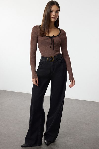 Trendyol Collection Premium Brown Knitwear Sweater - Special Thread, Ribbon and Bow Detail Twoaw25Kz00207