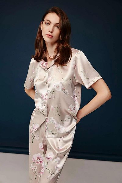 Bonnie Clyde Set de pijamale, pantaloni, cămașă din satin cu modele florale