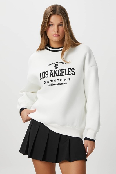 Ritnice Women's Embroidered Los Angeles Fleece Inside Ecru Oversize Sweatshirt