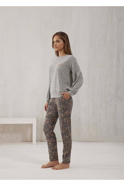Relax Mode Women's Thermal Pajama Set - 10558